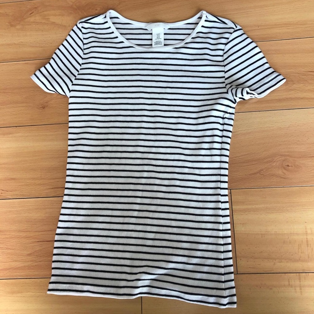 H&M White and Black Striped Short Sleeve Tee